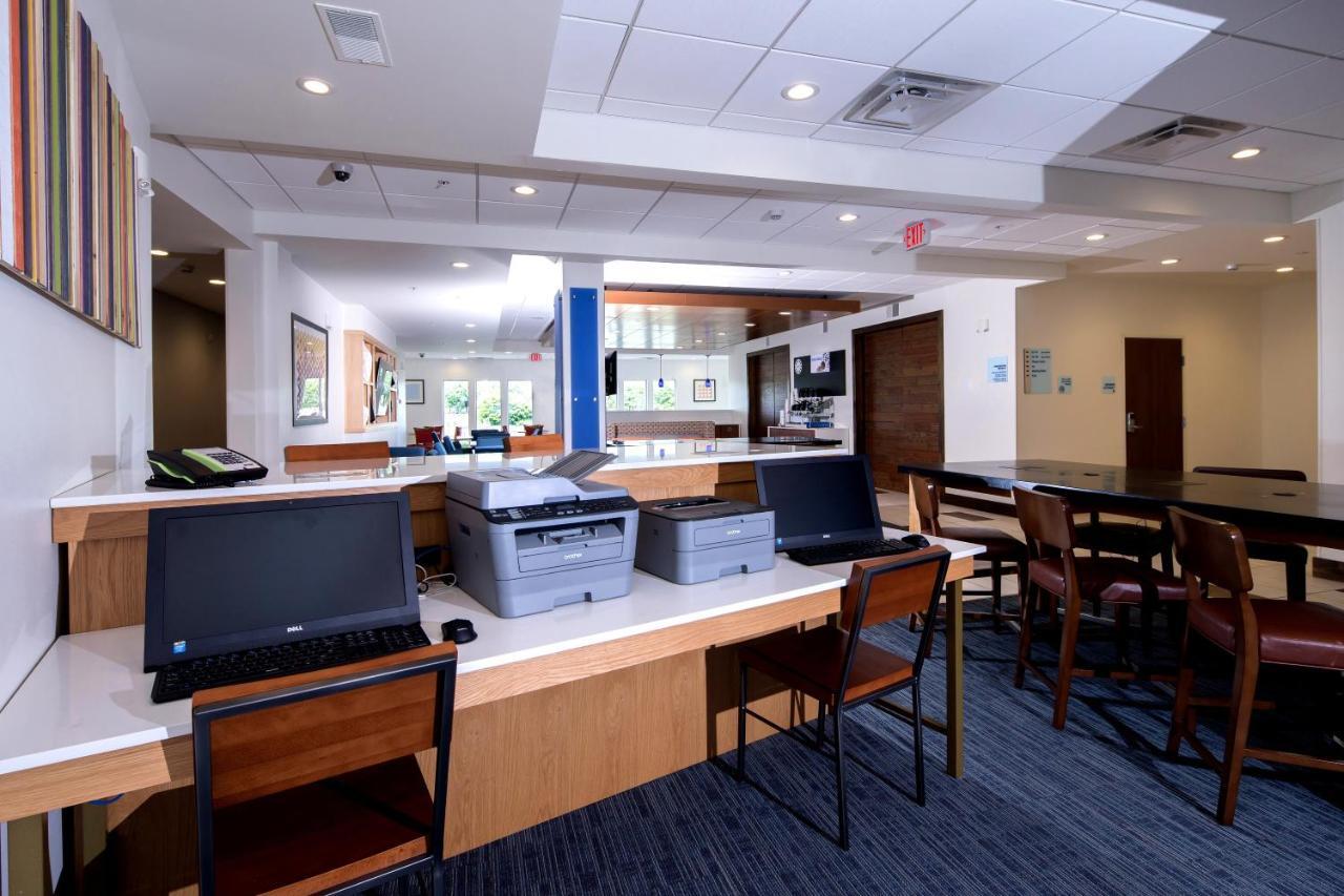 Holiday Inn Express Rochester Hills By Ihg Dış mekan fotoğraf