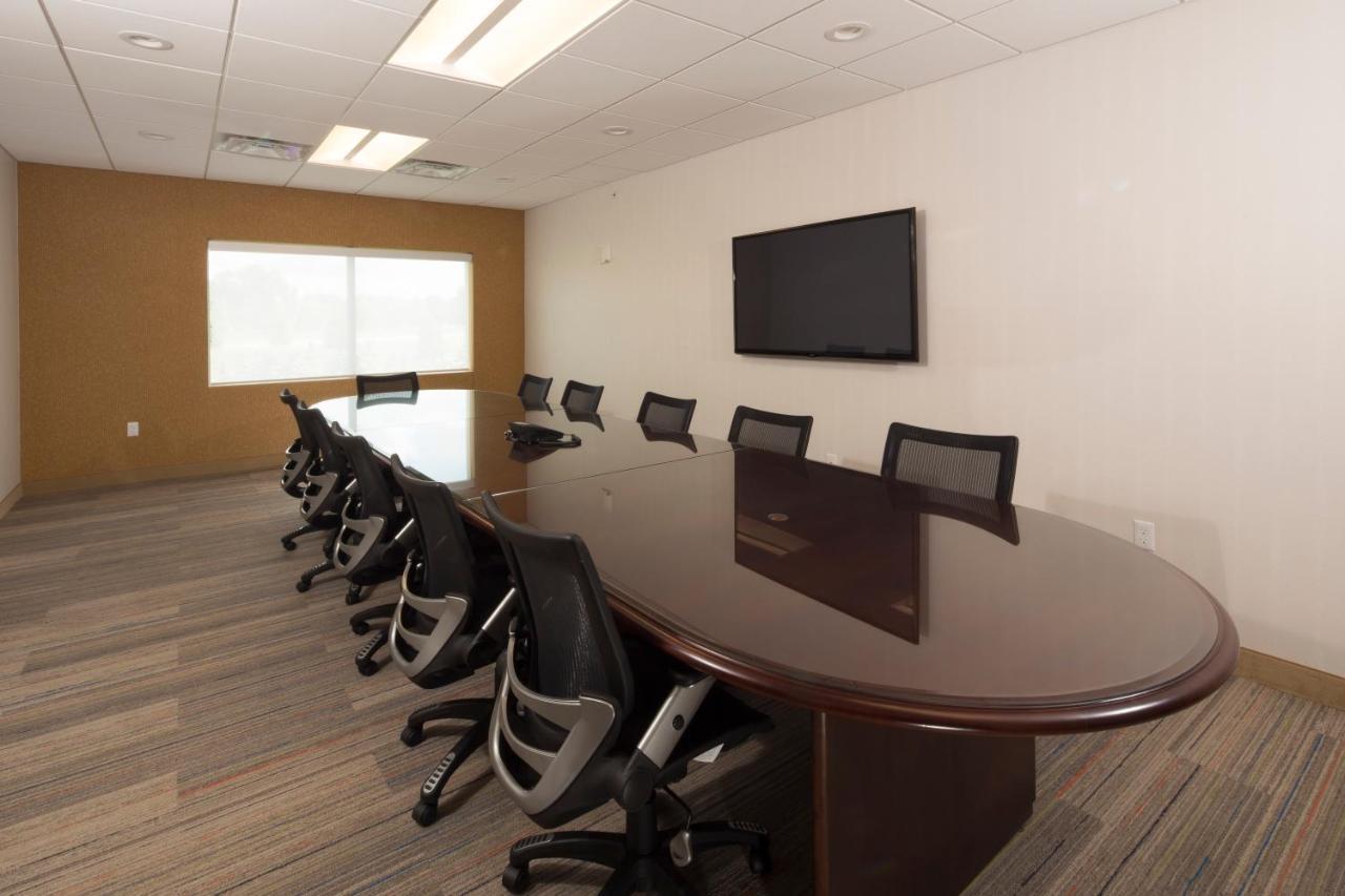 Holiday Inn Express Rochester Hills By Ihg Dış mekan fotoğraf