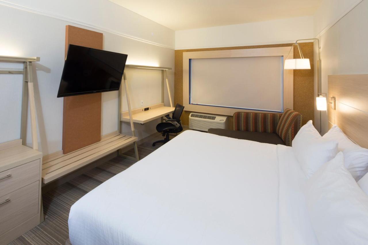 Holiday Inn Express Rochester Hills By Ihg Dış mekan fotoğraf