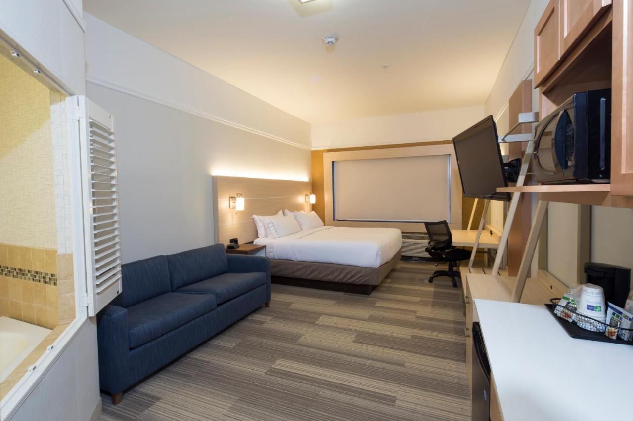 Holiday Inn Express Rochester Hills By Ihg Dış mekan fotoğraf
